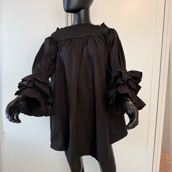 Gracia Black Ruffled Blouse - Picture 2 of 5